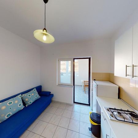 Apartments Riva Метайна Екстериор снимка